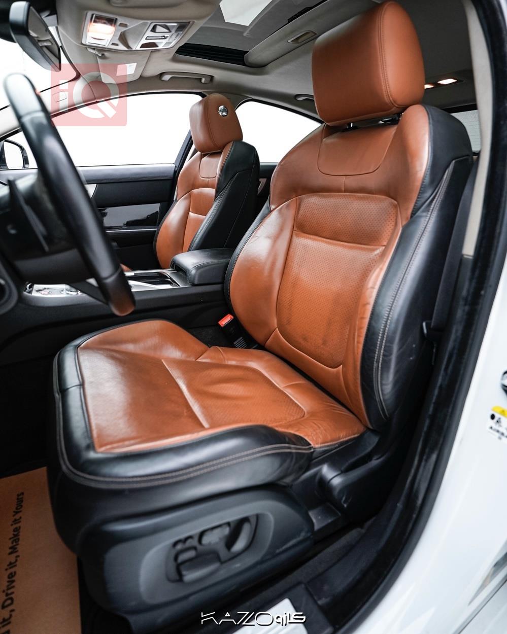 https://cdn.iqcars.io59e12e58-cf66-4050-b741-8d24232162c3_4.jpg